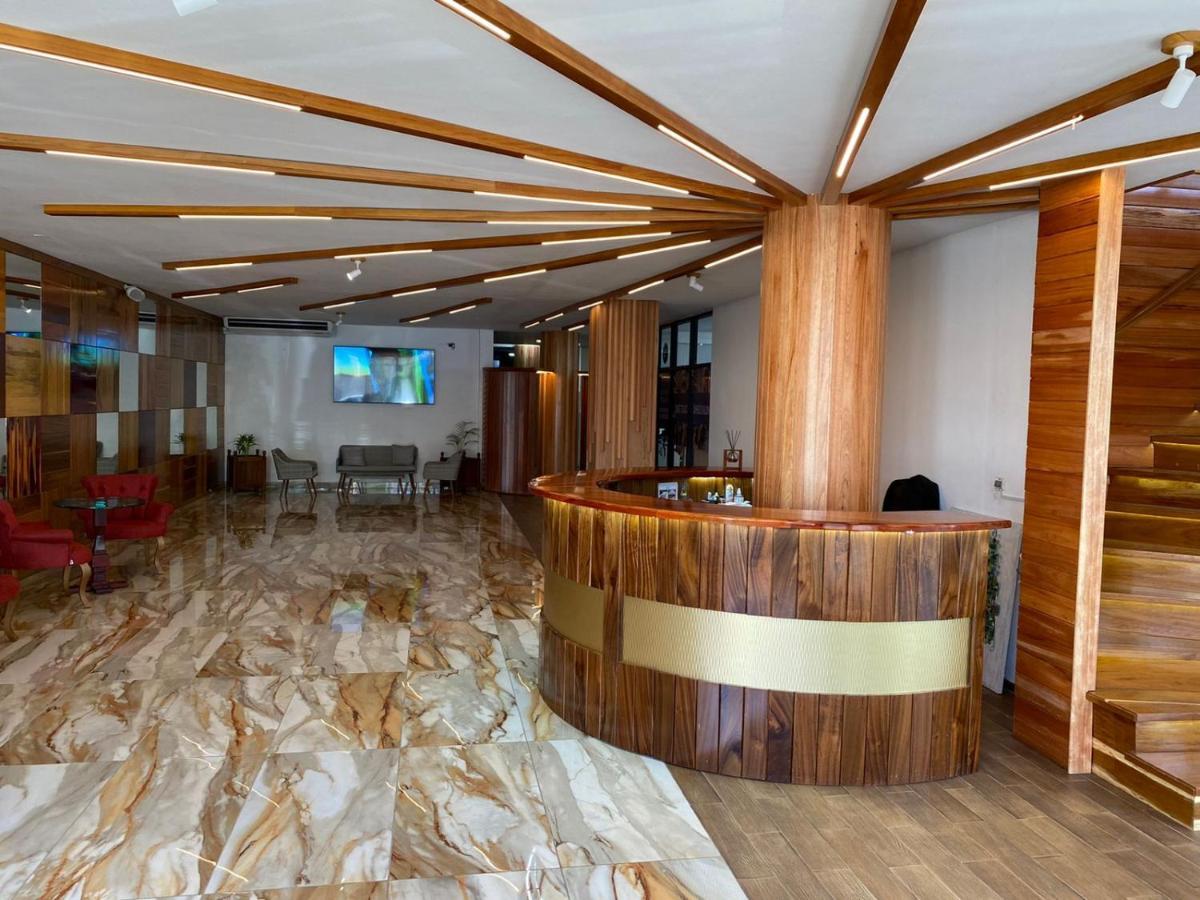 Murex Plaza Hotel & Suites Monrovia Exterior foto