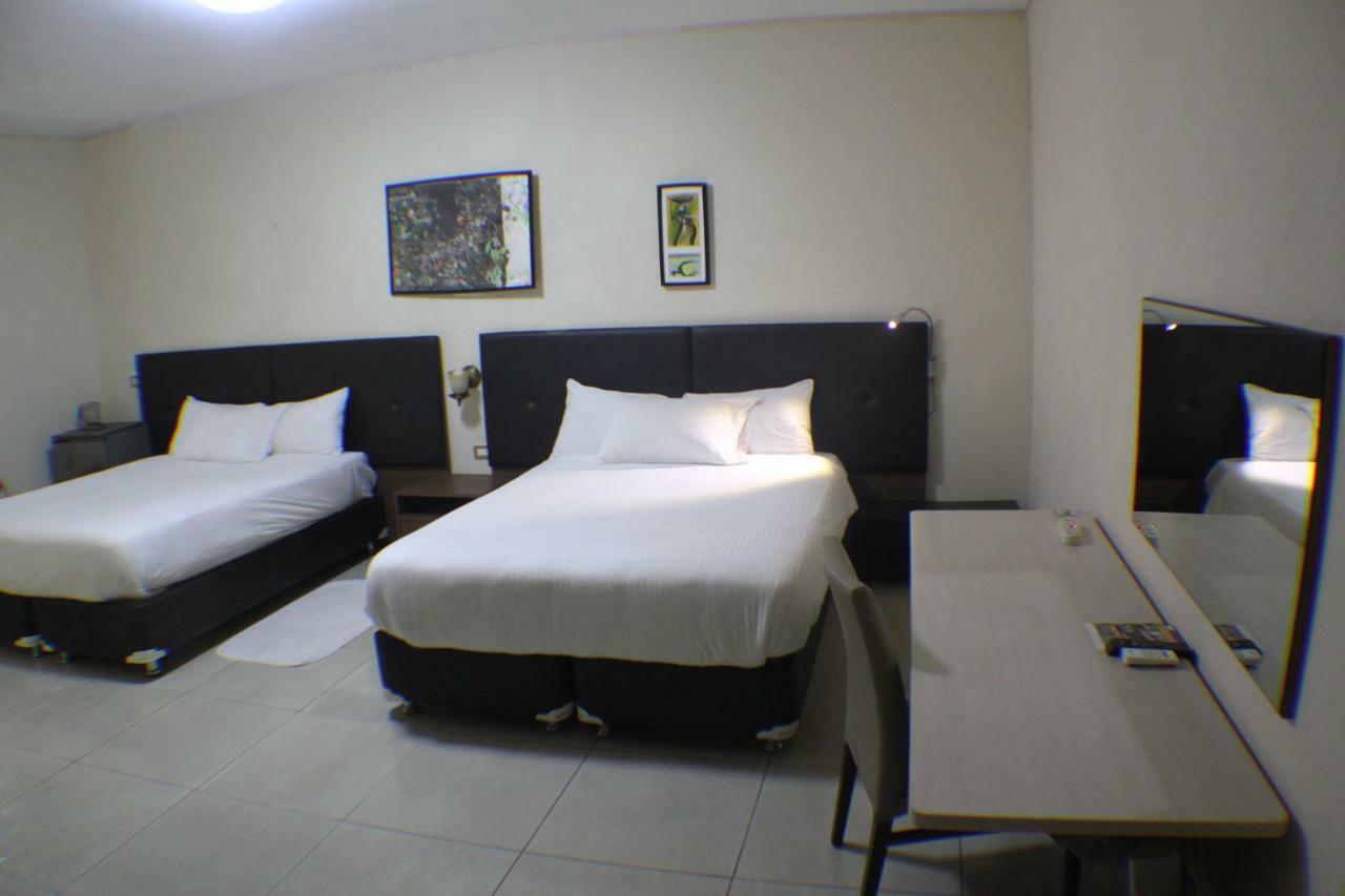 Murex Plaza Hotel & Suites Monrovia Exterior foto
