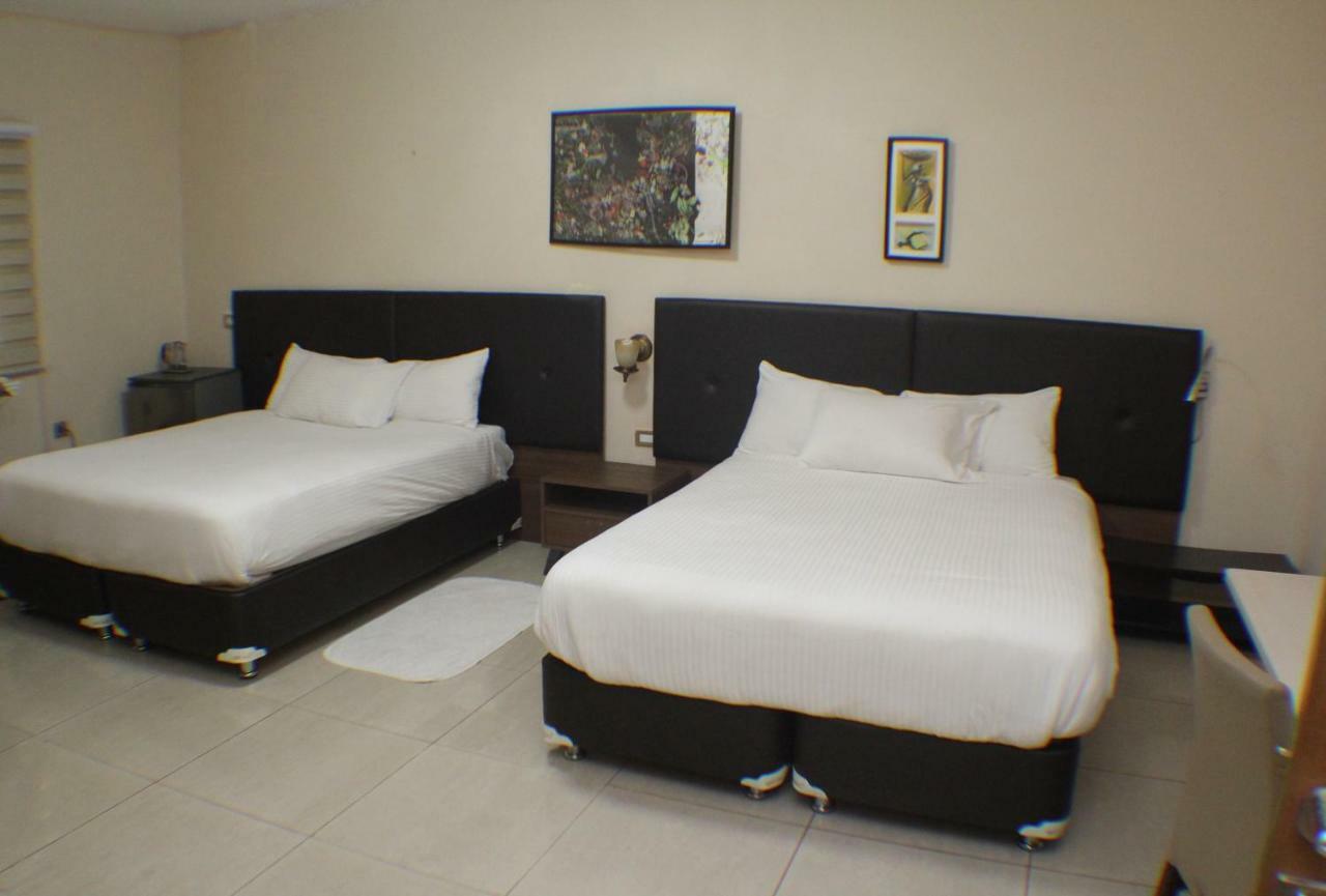 Murex Plaza Hotel & Suites Monrovia Exterior foto